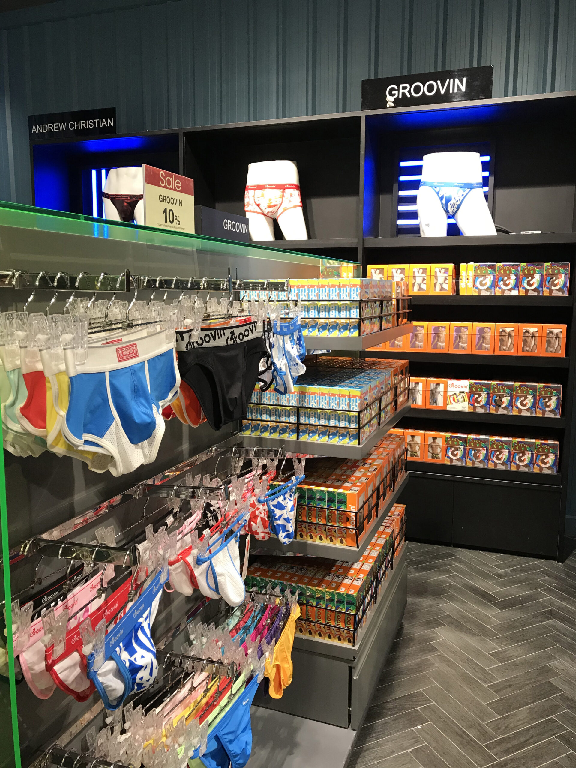 GROOVIN’ store display at CentralWorld Thailand, showcasing men's underwear collection in a premium retail setting